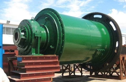 Moinho de bolas rotativo para moagem industrial tipos seco e úmido