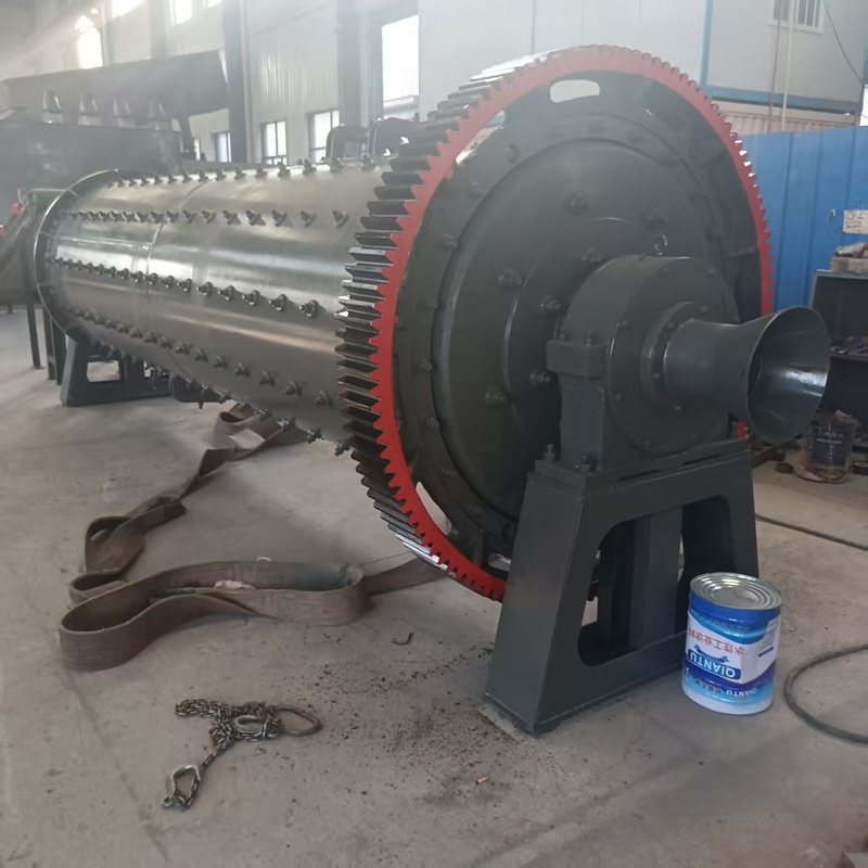Moinho de Bolas Industrial com Capacidade de 1-60t/h e Potência de 7,5-2500kw para Moagem em Processo Úmido