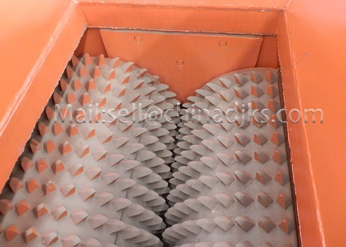 triturador de rolo 30t/H do dente do dobro da saída de 0.3mm para o esmagamento grosseiro do minério